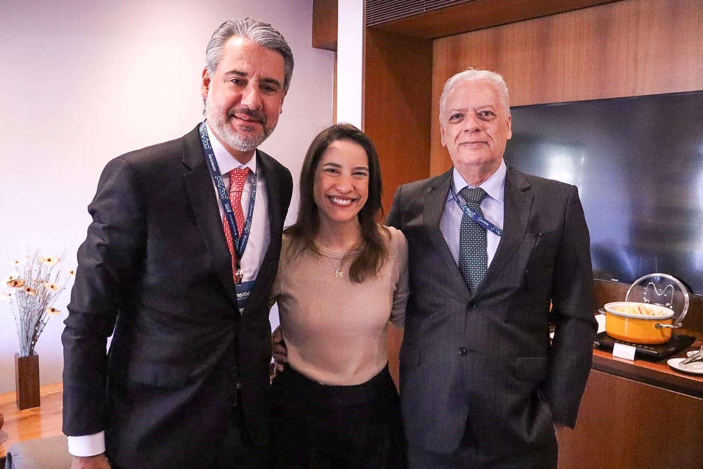 Em Brasília, governadora Raquel Lyra destaca ações do Estado para universalizar água e esgoto em Pernambuco