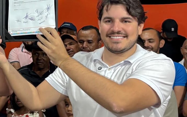 Prefeito Ismael Lira anuncia chegada de recursos para compra de duas ambulâncias 0km para Orocó