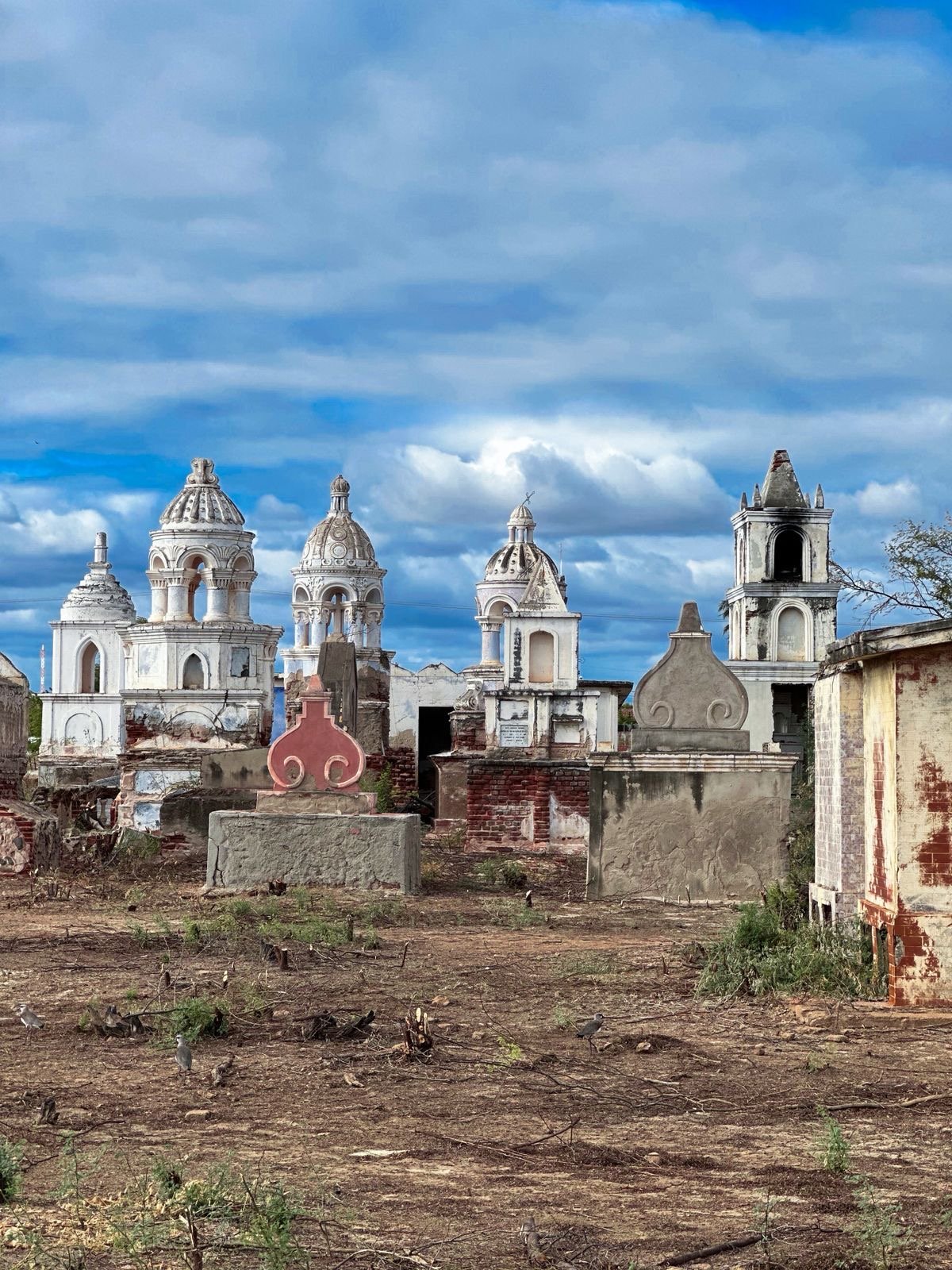 Prefeitura de Belém do São Francisco executa a requalificação do cemitério antigo