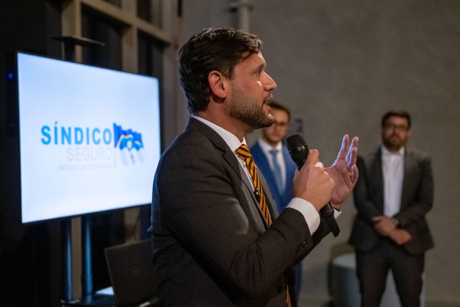 Gilmar Júnior apresenta projeto para garantir direitos dos síndicos e gestores condominiais de Pernambuco