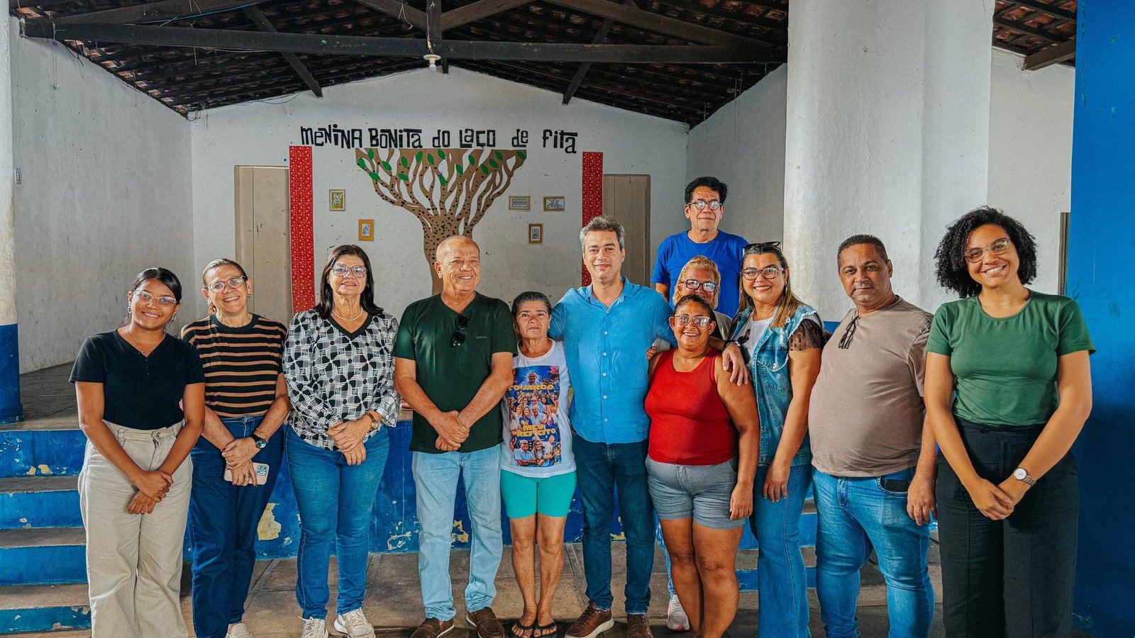 Prefeito visita famílias abrigadas após cheia do Rio Goiana