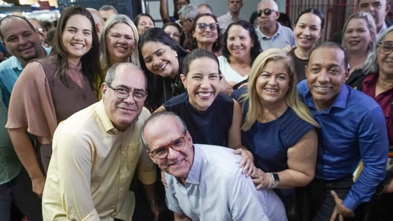 Mano Medeiros prestigia Circuito Literário de Pernambuco 2025