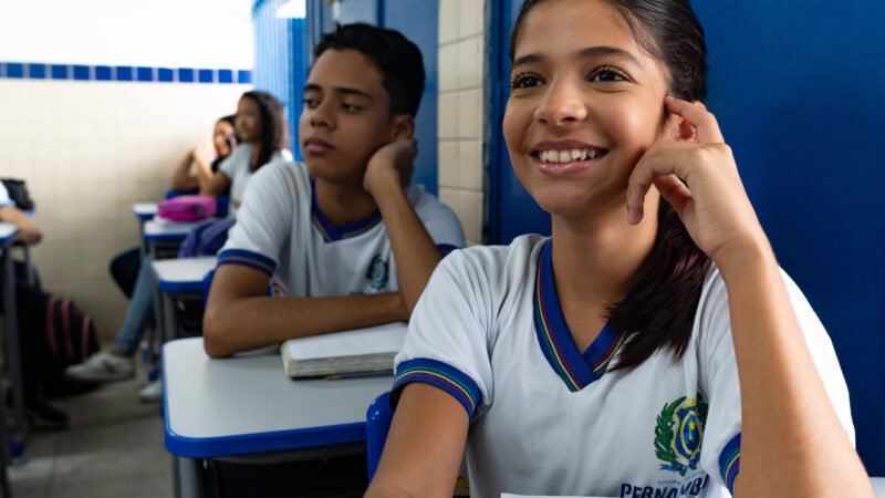 Pernambuco registra menor taxa de abandono escolar do Brasil no ensino médio 