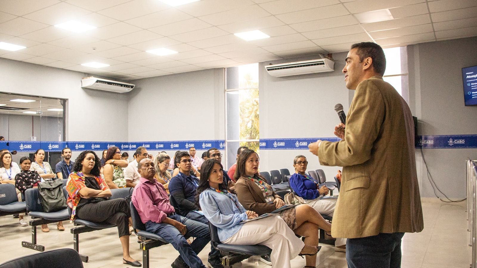 Câmara do Cabo recebe capacitações do Programa Gestão Conectada