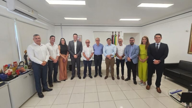 Prefeito Mano Medeiros conhece em João Pessoa modelo inovador de gestão pública com foco em tecnologia