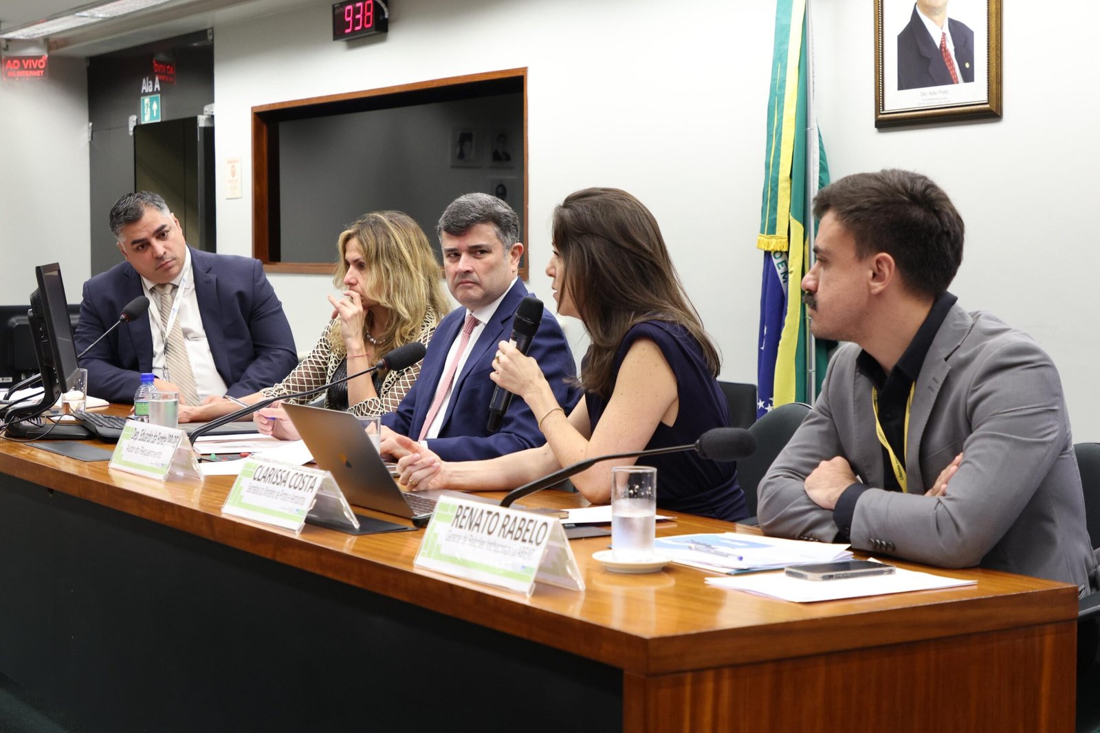 Eduardo da Fonte critica preço abusivo e cancelamento de voos regionais em audiência pública na Câmara dos Deputados