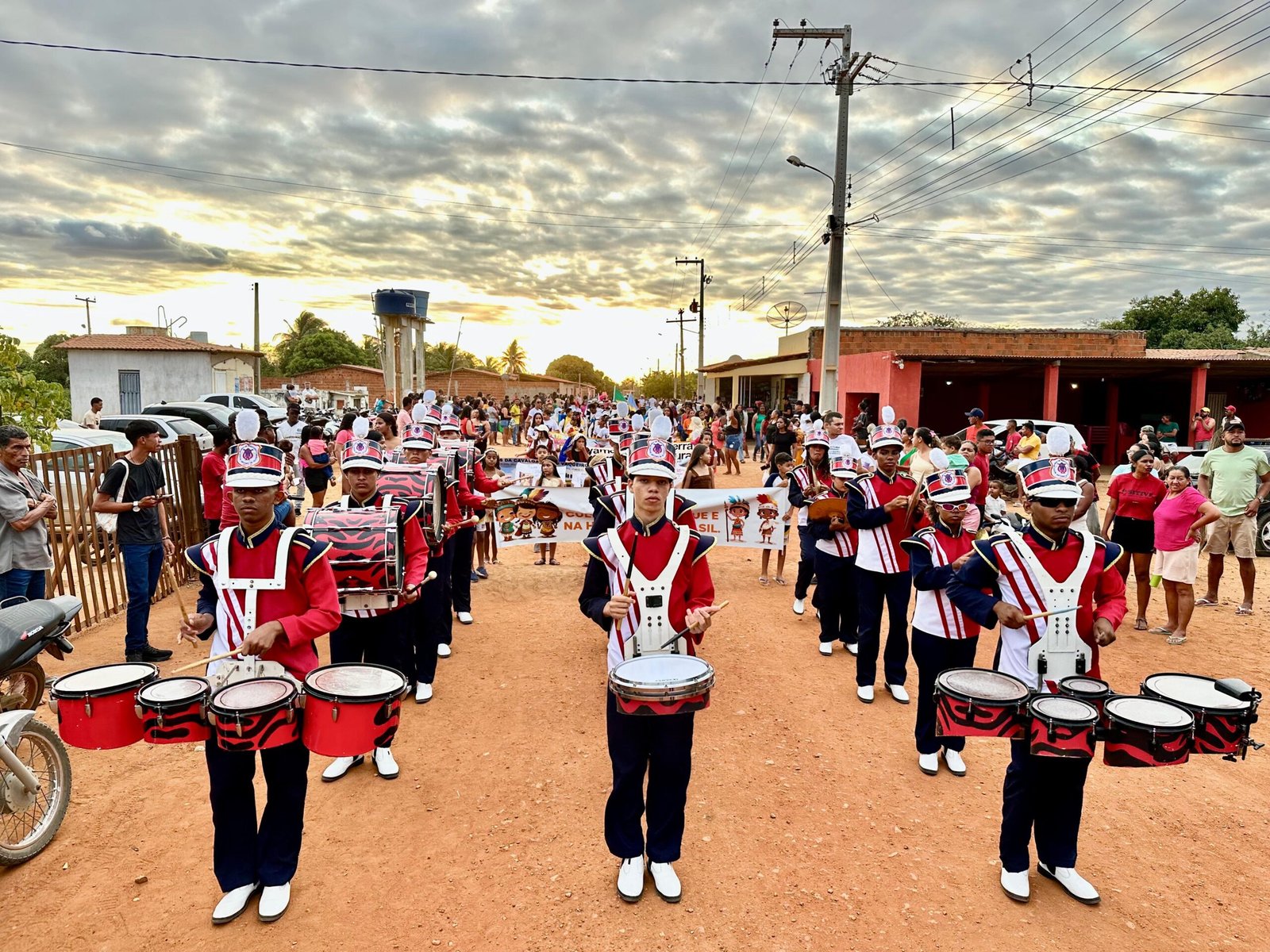 Desfile cívico celebra o 7 de Setembro no Projeto Brígida em Orocó