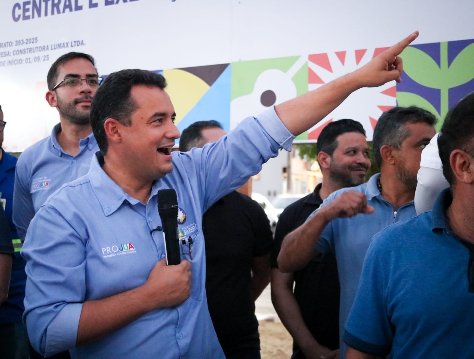 Prefeito Andrei assina ordem de serviço para início das obras de pavimentação da Avenida Ozelina da Silva dentro do programa ProJuá