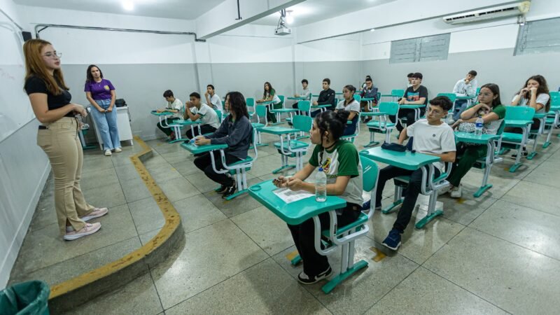 Caruaru: Mais de 70 alunos da Rede Municipal de Ensino concorrem a premiação final da 3ª Olimpíada de Português