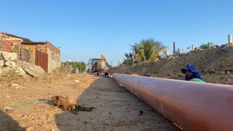 Gestão Anisio Viana acelera obras de saneamento em Santana do Sobrado e garante mais saúde e dignidade para os moradores