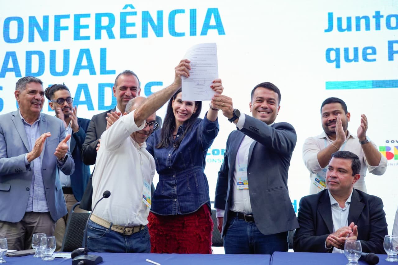 Governo de Pernambuco formaliza parceria com Insper para criação do Laboratório de Cidades