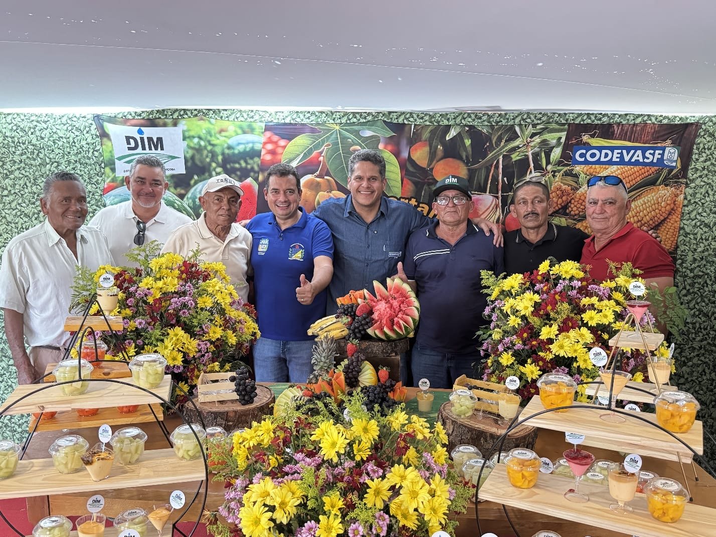 Prefeito Andrei anuncia obras e programas para os distritos de Maniçoba e Itamotinga