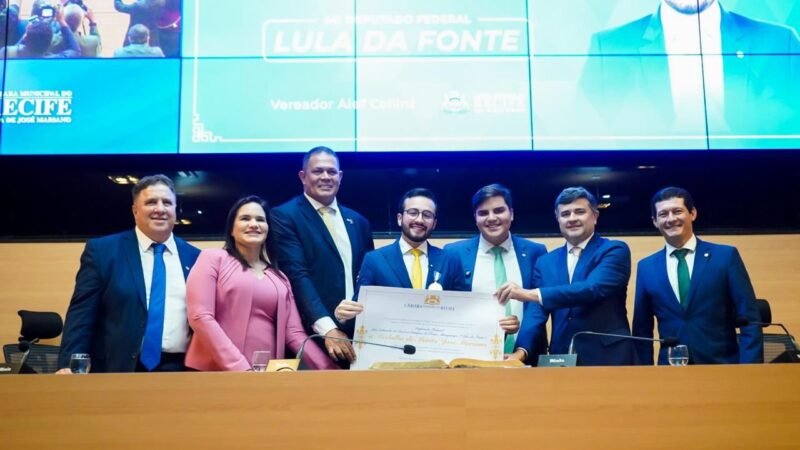 Deputado Lula da Fonte recebe Medalha de Mérito José Mariano, maior honraria da Câmara do Recife