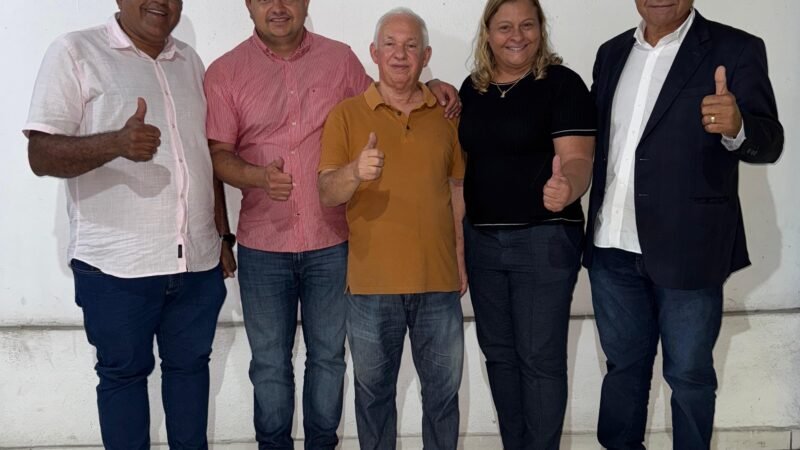 REGINA DA SAÚDE REFORÇA OS APOIOS NA PRÉ-CANDIDATURA A DEPUTADA ESTADUAL, COM A ADESÃO DO EX-DEPUTADO JOÃO EUDES, DE PESQUEIRA.