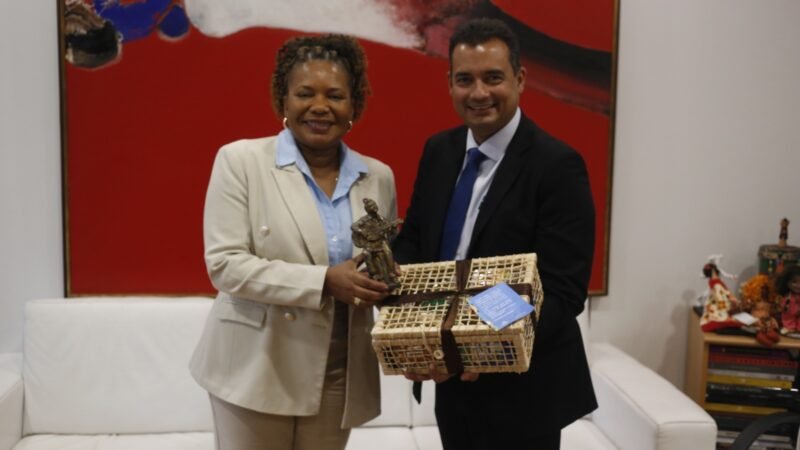 Prefeito Andrei se reúne com a ministra Margareth Menezes e busca apoio do Governo Federal aos grandes eventos culturais de Juazeiro