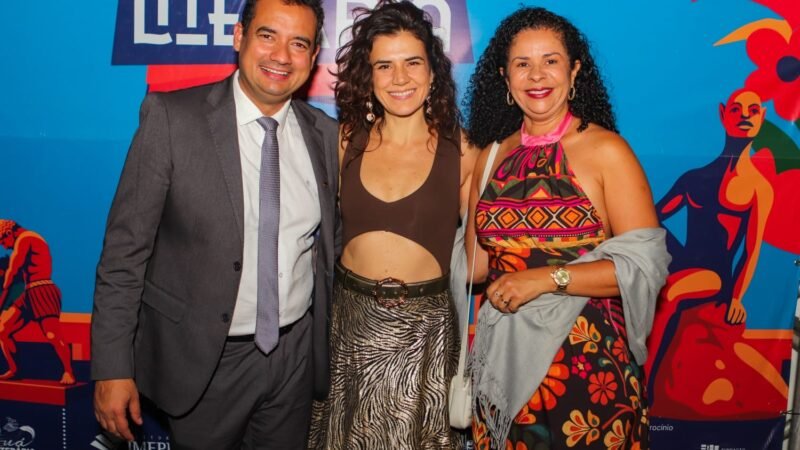 Na terceira noite do Festival Juá Literária, prefeito Andrei destaca o impacto positivo cultural e econômico para Juazeiro