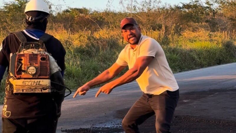 Deputado Abimael Santos fiscaliza PE-270 e denuncia serviço mal feito em operação tapa-buraco