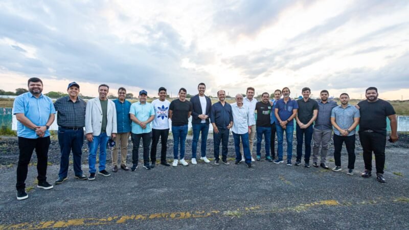 Pilotos e dirigentes do automobilismo nacional fazem visita ao autódromo de Caruaru e elogiam projeto