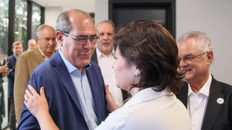 Prefeito Mano Medeiros participa da inauguração do SENAI Park e destaca importância da inovaçãoNovo parque tecnológico, instalado em Suape, reúne empresas, startups e centros de pesquisa voltados à indústria do futuro, com foco em energia limpa, automação e sustentabilidade