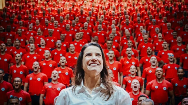 Governadora Raquel Lyra celebra 17º mês consecutivo de queda no número de homicídios em Pernambuco durante aula que inaugurou a formação de 322 novos bombeiros militares