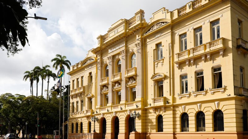 Governo de Pernambuco envia Projeto de Lei Orçamentária Anual 2026 à Alepe com aumento de 27% nos recursos previstos para investimentos
