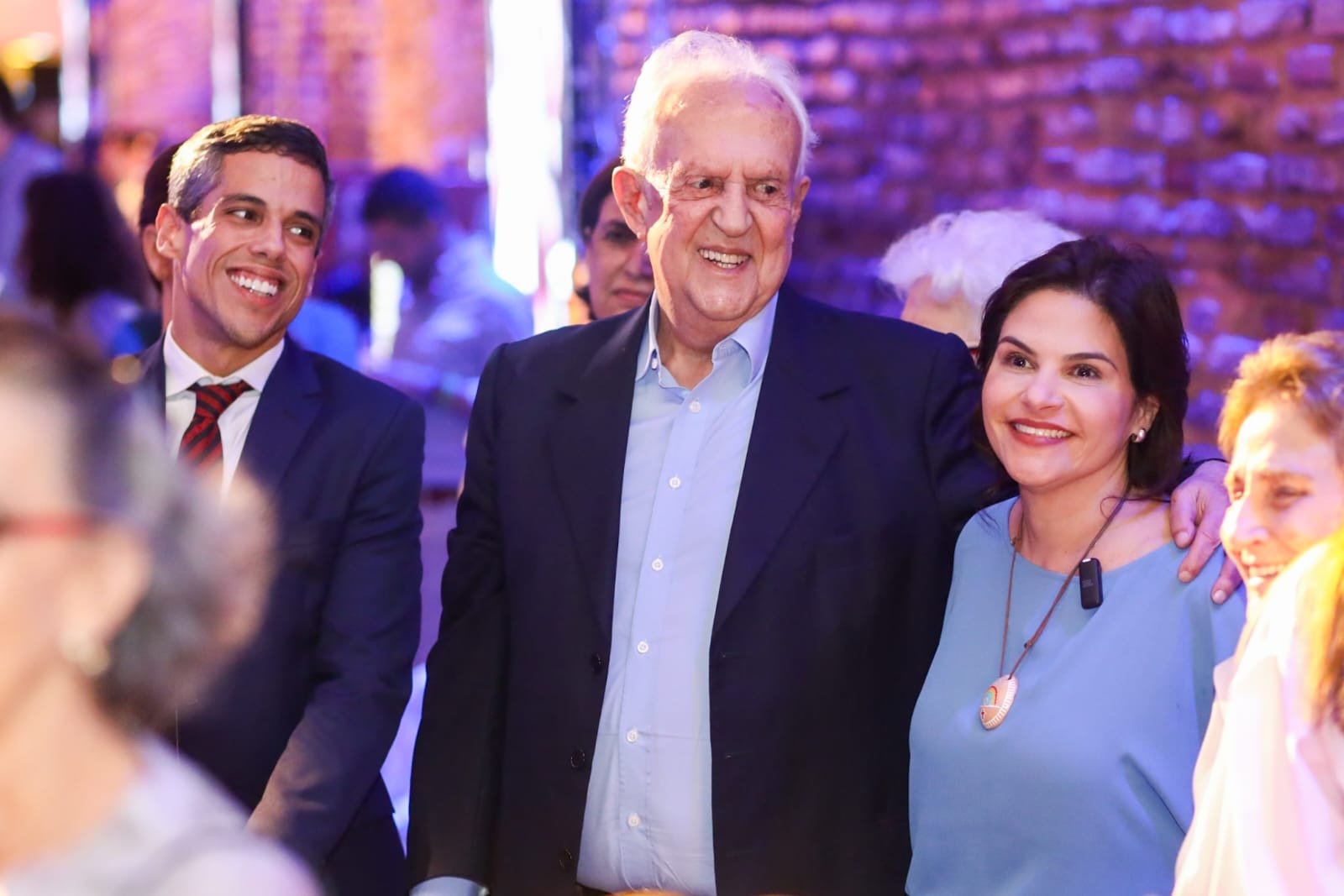 Governadora em exercício Priscila Krause presta homenagem ao ex-governador Jarbas Vasconcelos em celebração pelos 25 anos do Porto Digital