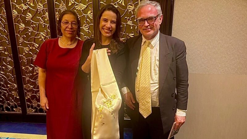 Cumprindo agenda da China, governadora Raquel Lyra realiza reunião com o corpo consular do Brasil em Sichuan