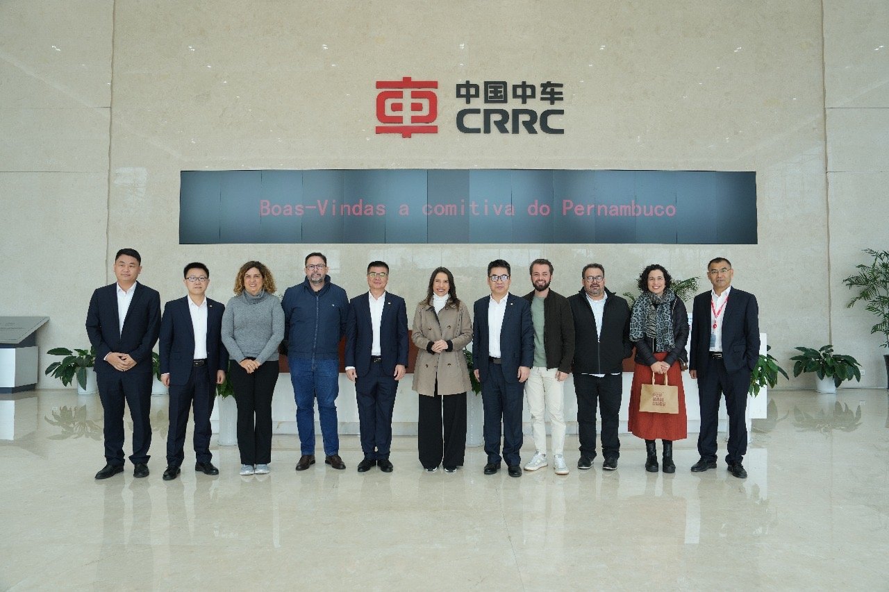 Em Qingdao, governadora Raquel Lyra se reúne com a maior fabricante de trens do mundo