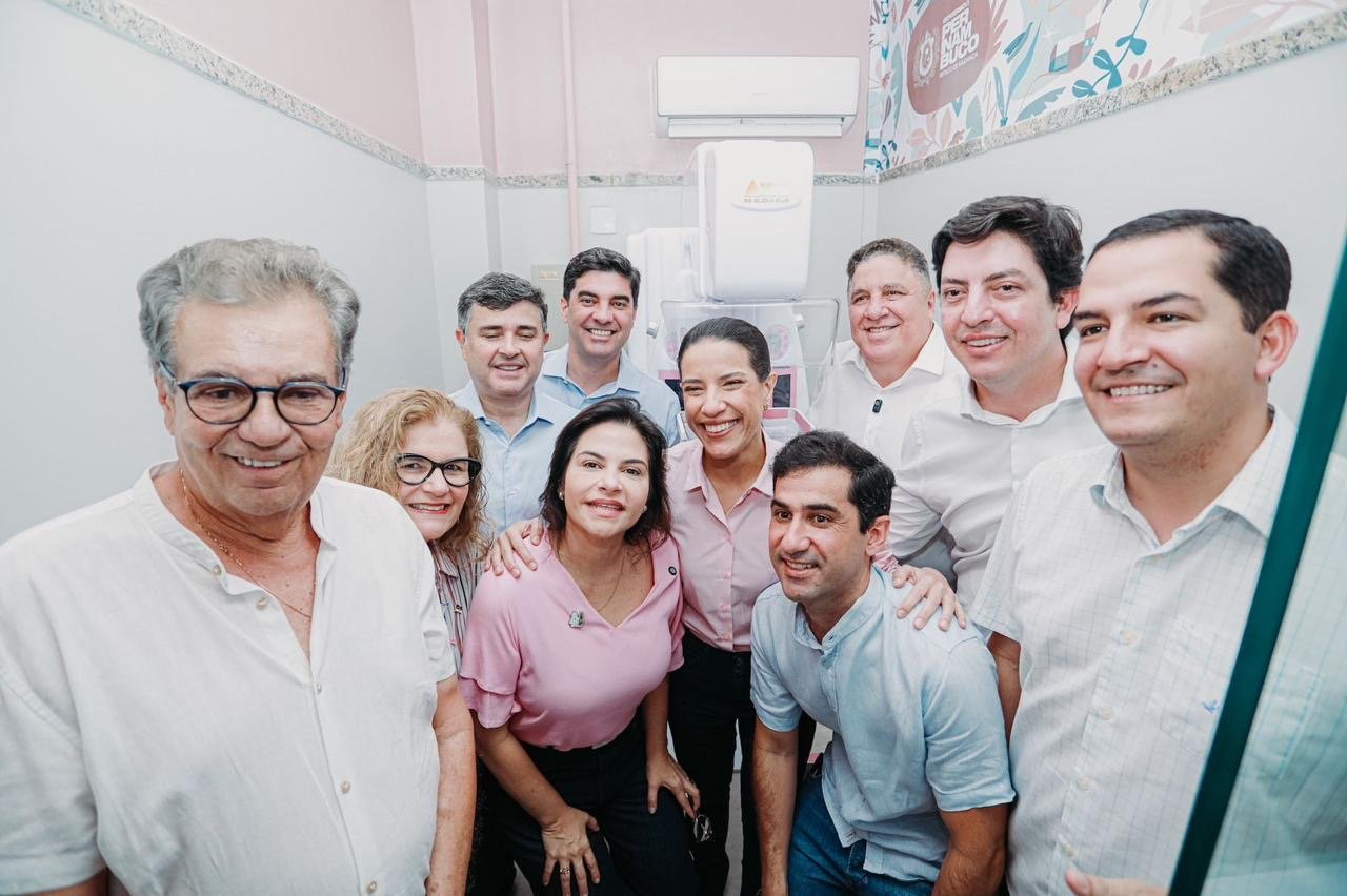 Governadora Raquel Lyra entrega novo mamógrafo e refeitório requalificado no Hospital Agamenon Magalhães