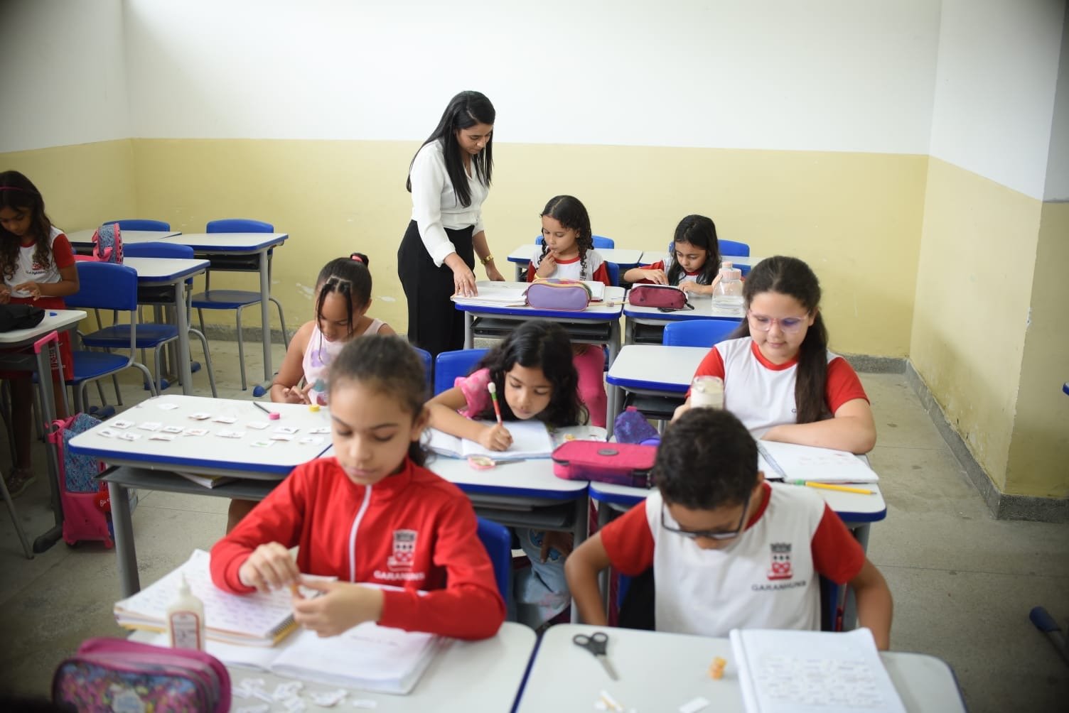 Prefeitura de Garanhuns anuncia R$ 300 mil em premiações para professores