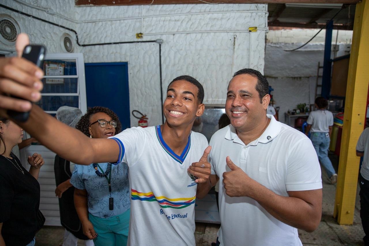 Deputado Jeferson Timóteo busca revitalização da Escola Fernando Lyra em Gaibu