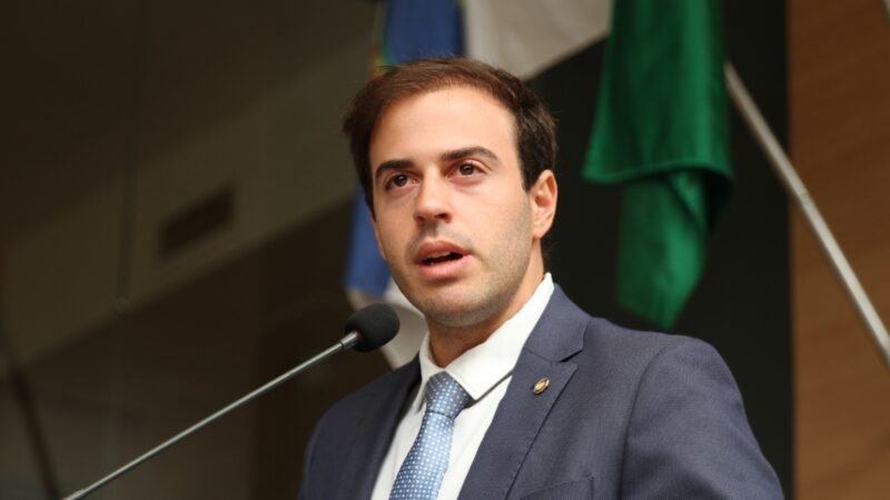 Gilson Filho questiona Prefeitura: R$ 650 mil em emendas para medicamentos estão parados