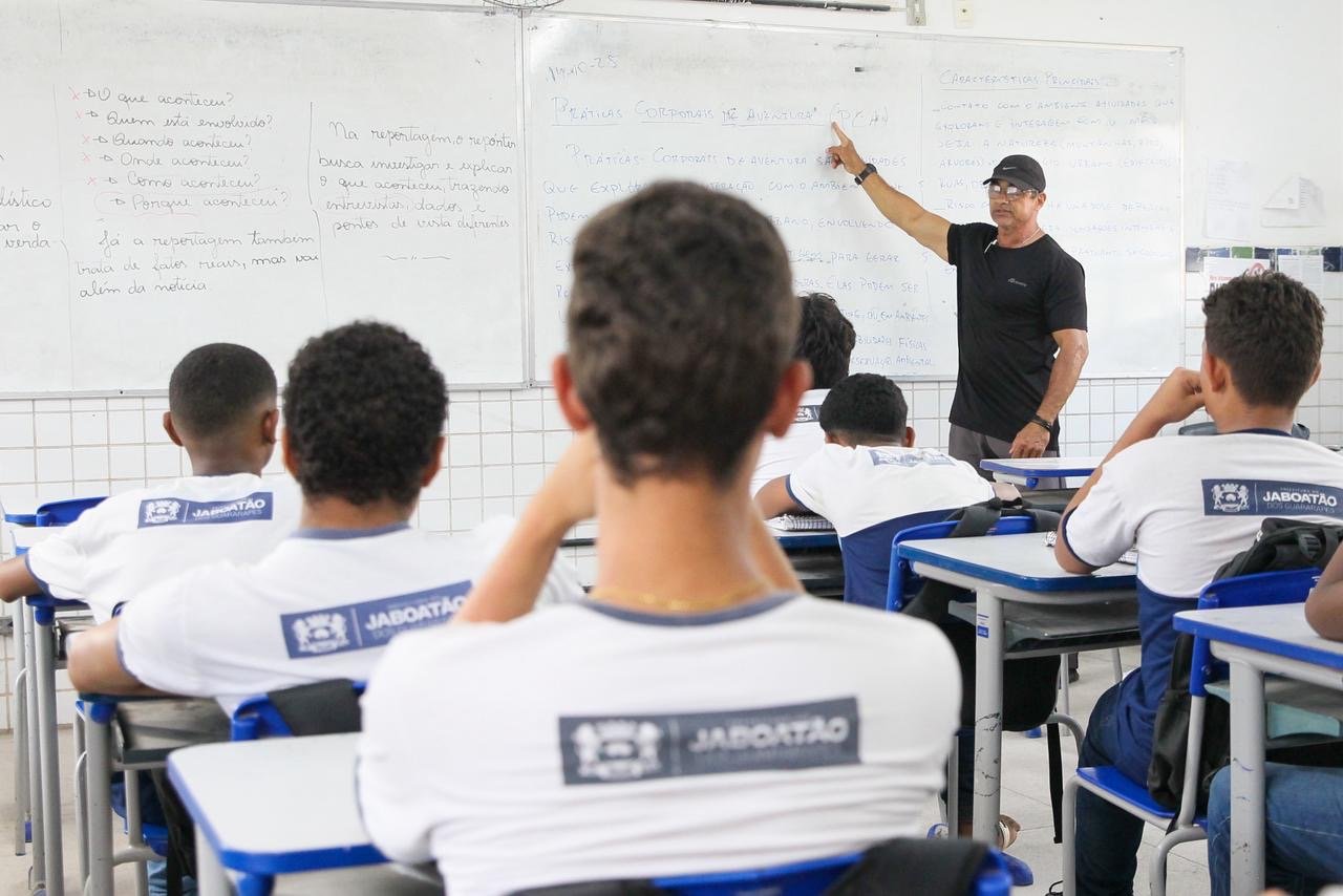 Provas do SAEB começam a ser aplicadas hoje nas escolas municipais do Jaboatão dos Guararapes