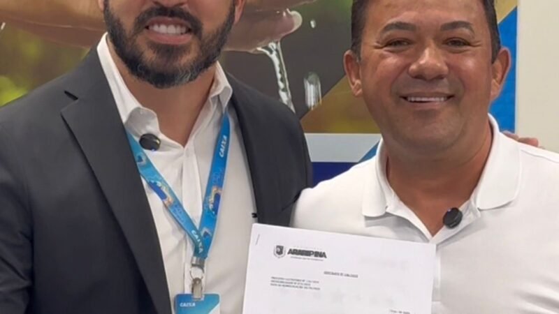 Prefeito Evilásio Mateus assina parceria com a Caixa que permitirá economizar 60% nas despesas com iluminação pública de Araripina