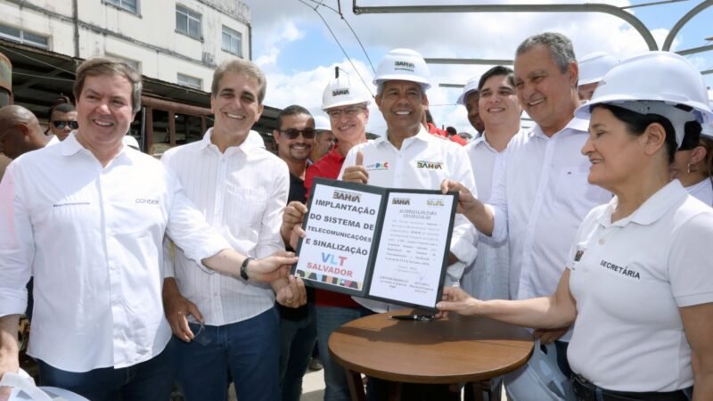 Jerônimo e ministro Rui Costa autorizam implantação de sistemas do VLT e visitam obras em Salvador