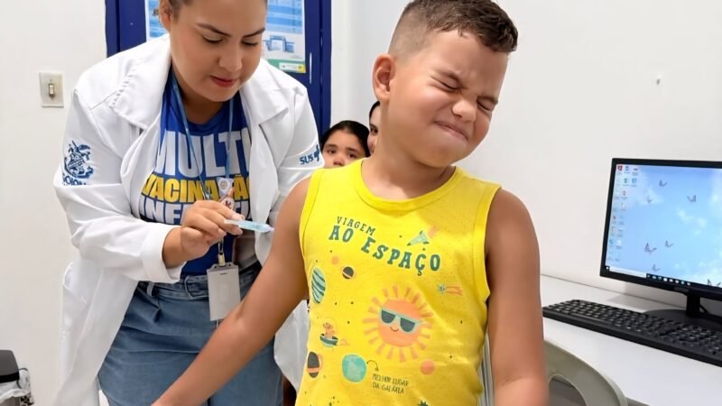 GOIANA APLICA MAIS DE MIL DOSES DE VACINAS NO DIA D DE MOBILIZAÇÃOCampanha segue até o dia 31 de outubro com ações em todas as unidades de saúde do município