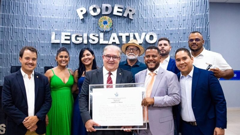 Câmara do Cabo concede Título de Cidadão Cabense ao deputado federal Augusto Coutinho