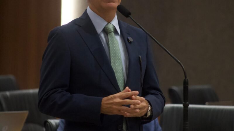 Agora é Lei: fica proibida a retenção de macas nos hospitais