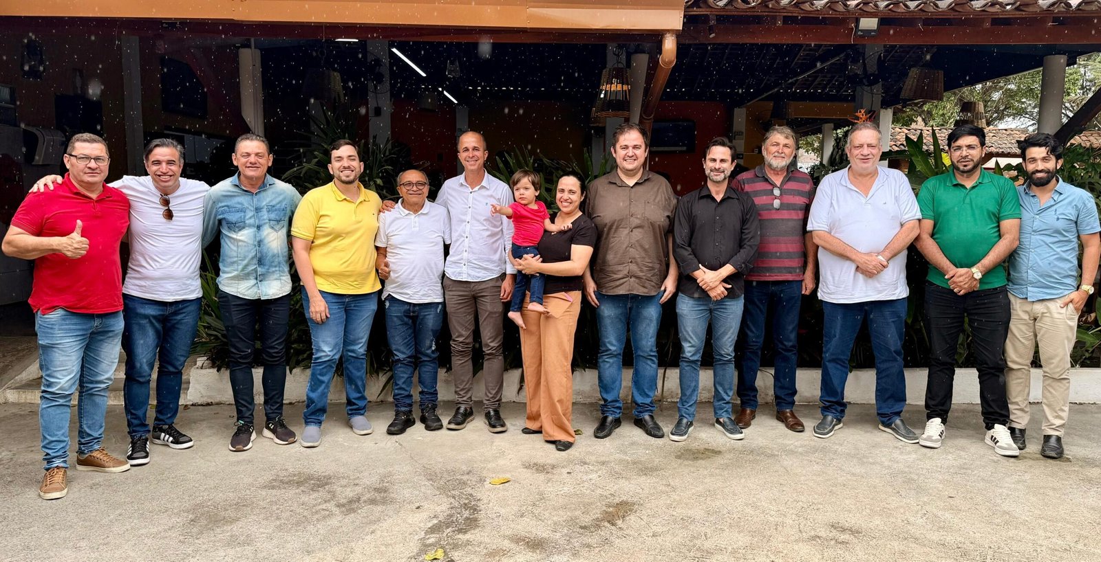 Anderson Luiz mostra força política ao reunir maioria da Câmara de Caruaru em apoio à sua pré-candidatura