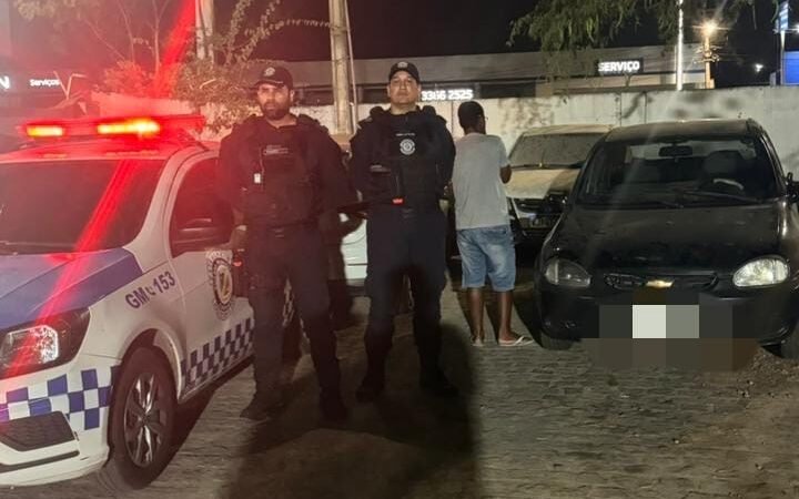 Guarda Municipal recupera veículo roubado em Caruaru