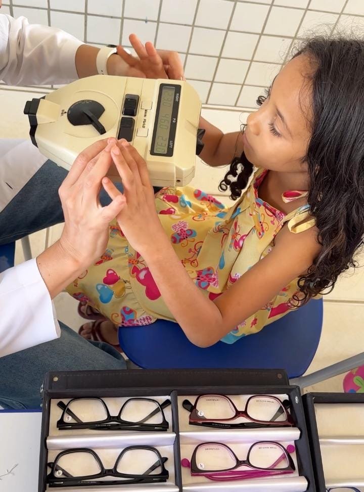 Prefeitura de Araripina conclui nova etapa do Programa Exergando as Letras nos distritos; alunos receberão óculos gratuitamente