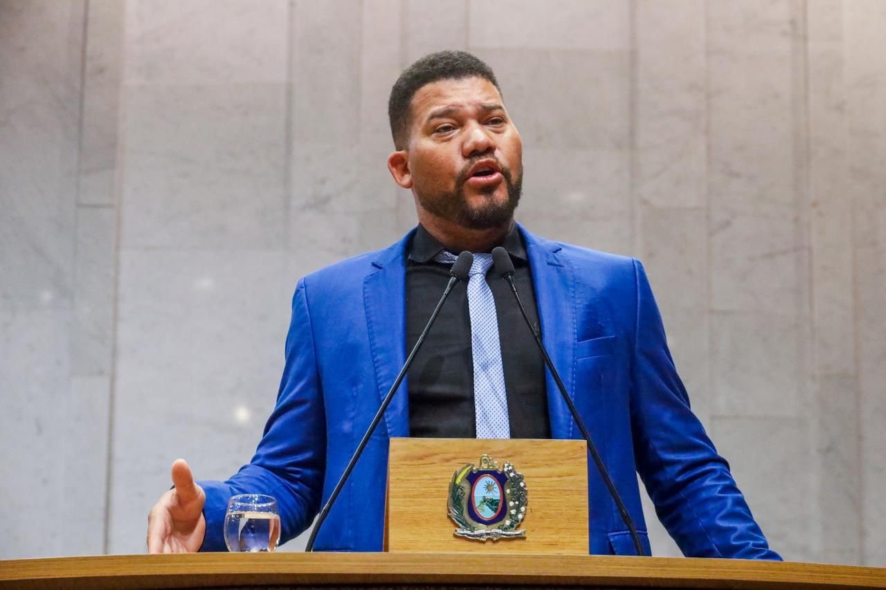 Deputado Abimael Santos convoca motociclistas para audiência pública sobre isenção de IPVA na Alepe