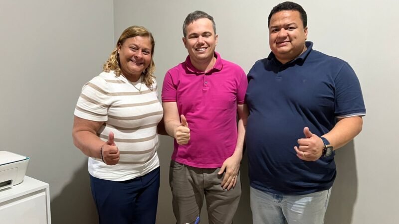Regina da Saúde amplia base de apoio a pré-candidatura estadual, em Petrolândia