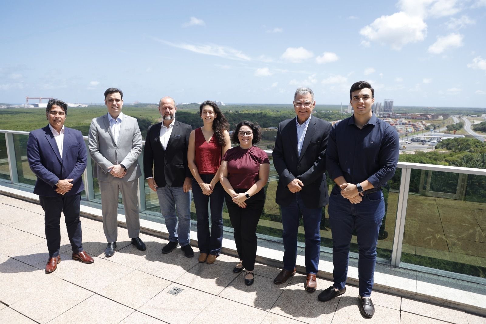 Suape recebe empresa dinamarquesa licenciadora de tecnologia para a descarbonização