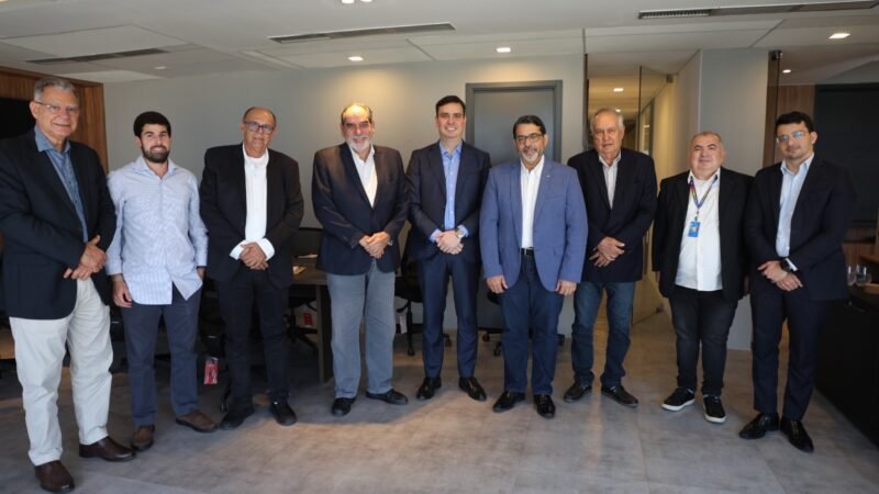 Pacto pelo Agro avança e promove diálogo entre setores de avicultura e fruticultura para impulsionar logística e exportação em Pernambuco