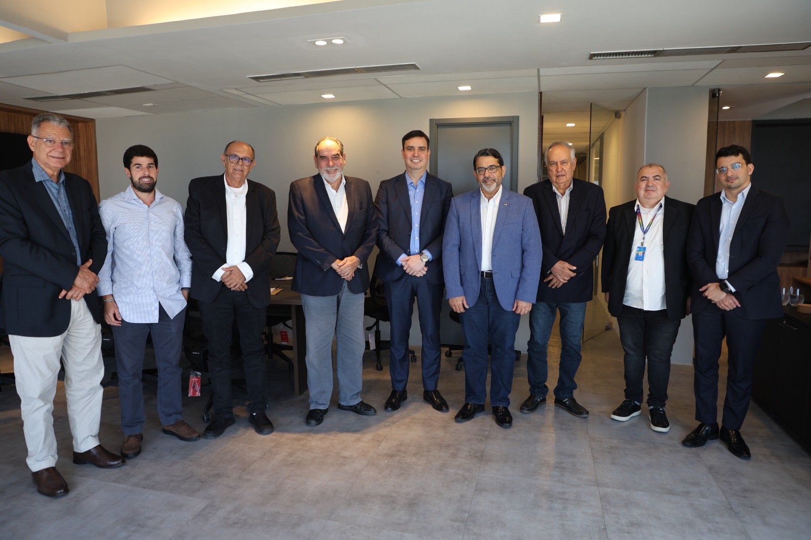 Pacto pelo Agro avança e promove diálogo entre setores de avicultura e fruticultura para impulsionar logística e exportação em Pernambuco