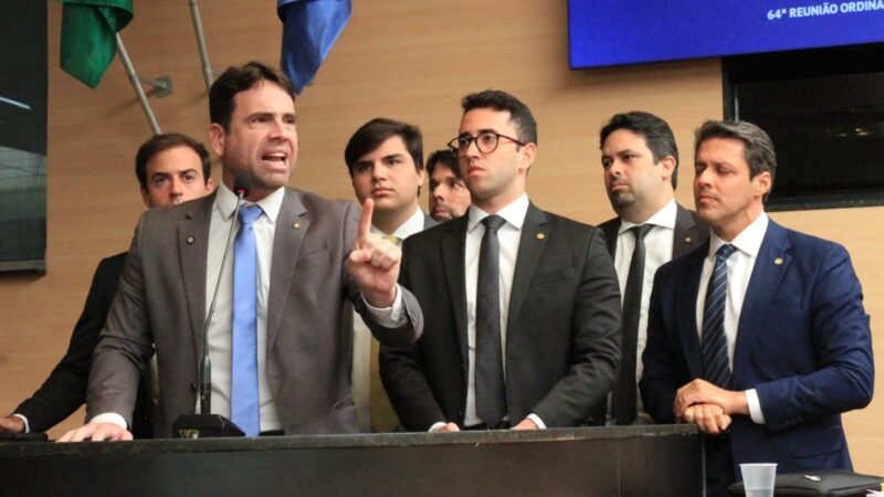 VEREADOR EDUARDO MOURA MOBILIZA BANCADA DE OPOSIÇÃO PARA ACIONAR COMISSÃO DE ÉTICA CONTRA JÔ CAVALCANTI