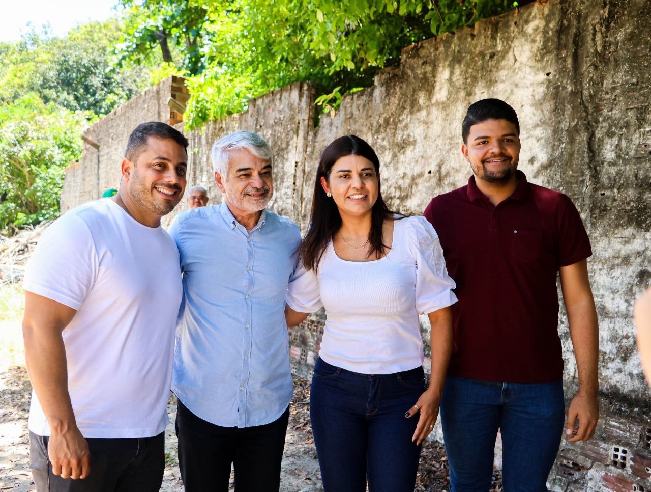 Em Paulista, Humberto Costa destina recursos para pavimentação e entrega de veículos a conselhos tutelares
