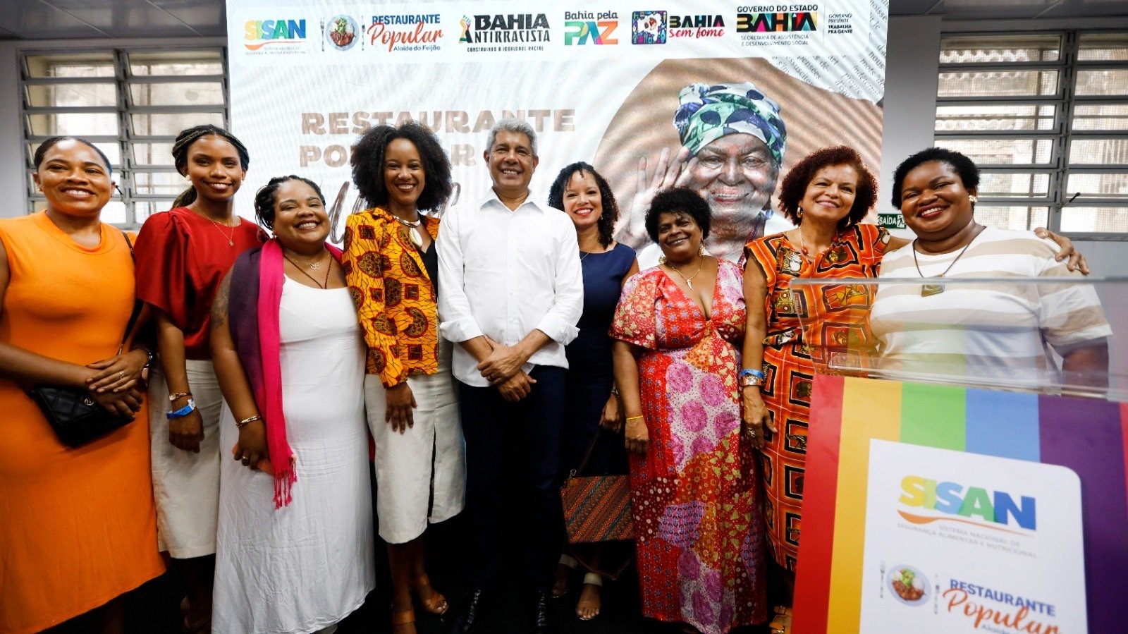 No bairro da Liberdade, Restaurante Popular Alaíde do Feijão é entregue com requalificação do Governo do Estado da Bahia