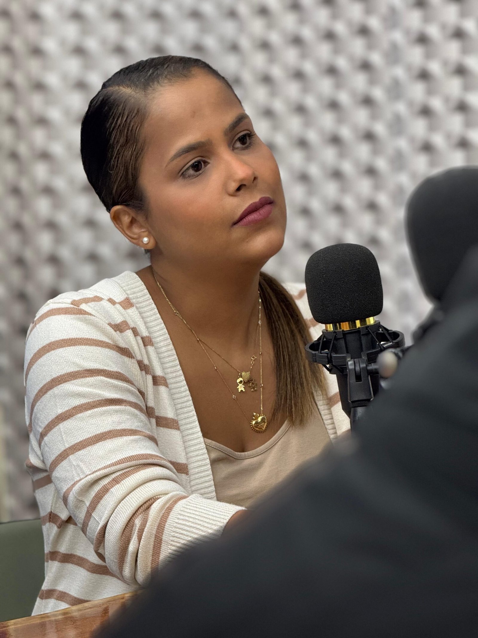 “Meu mandato é do povo de Carpina”, afirma vereadora Cássia do Moinho após ida para oposição na cidade